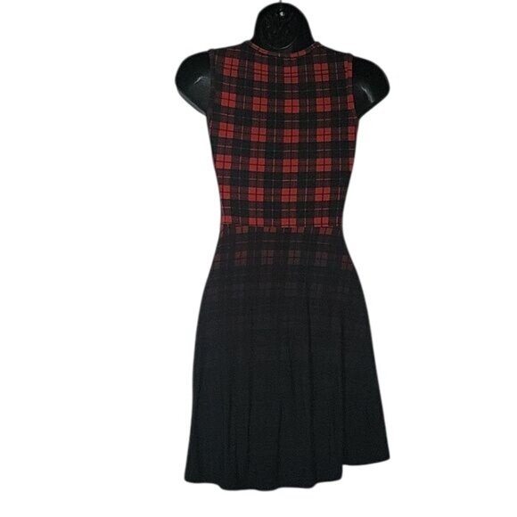 Red & Black Plaid Sleeveless Fit & Flare Dress With Gradient Ombre Skirt Design - Picture 4 of 7